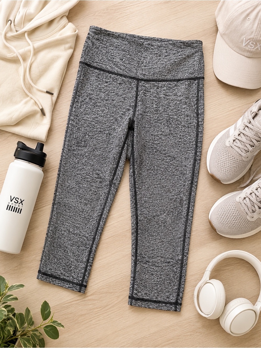 Victoria’s Secret VSX Heather Gray Knockout Crop Leggings Small